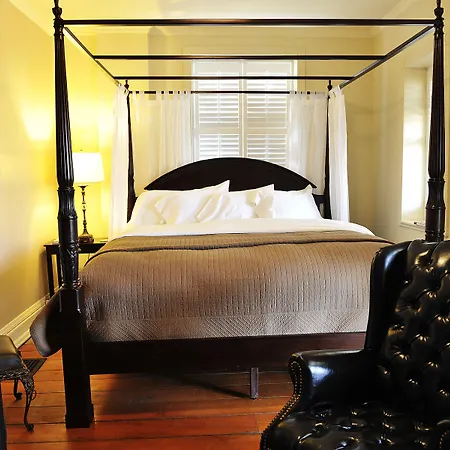 Plantation House Bed & Breakfast-2